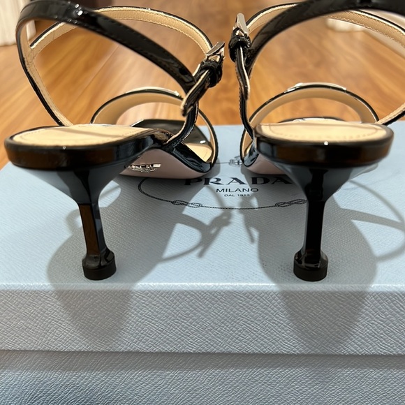 Prada Appliquéd Patent Leather Sandals NIB - Picture 13 of 16